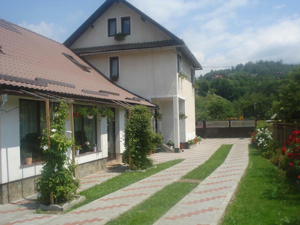 Casa Elena 호텔 모이에치우 데 조스 외부 사진