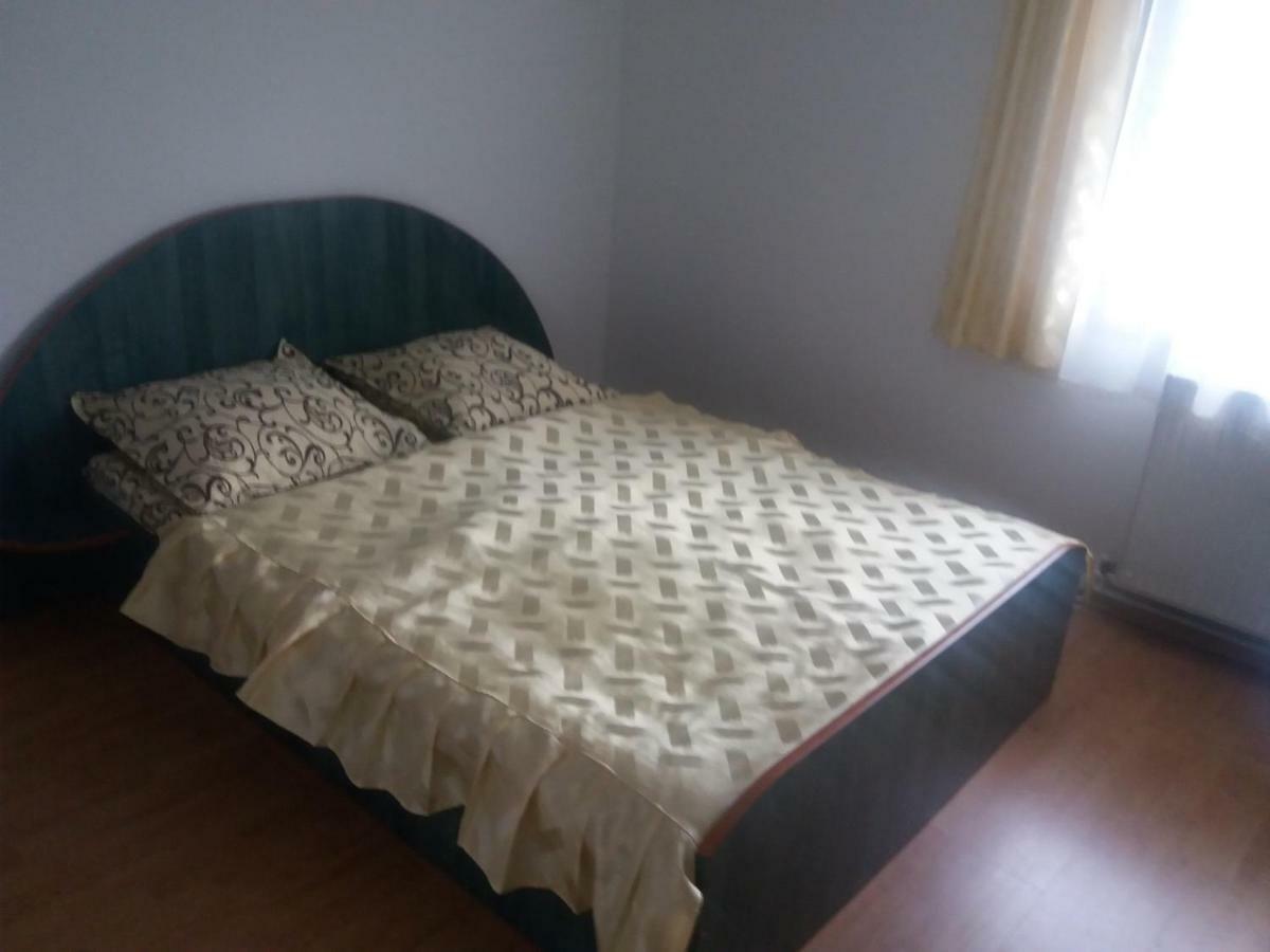 Casa Elena 호텔 모이에치우 데 조스 외부 사진